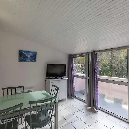 **charmant A Avec Balcon, Proche Des Pistes Et Randonnees** - Fr-1-401-253 *